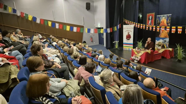 Conférences Paramita France, Belgique, Luxembourg & Suisse.